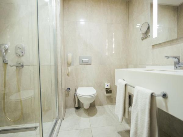 Trip Bosphorus Taksim : photo 4 de la chambre chambre lits jumeaux - fumeurs - accès gratuit au spa