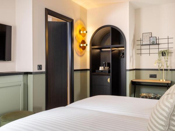 Hotel Grand Coeur Latin : photo 2 de la chambre chambre lits jumeaux