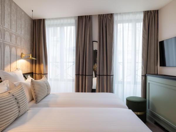 Hotel Grand Coeur Latin : photo 7 de la chambre chambre lits jumeaux