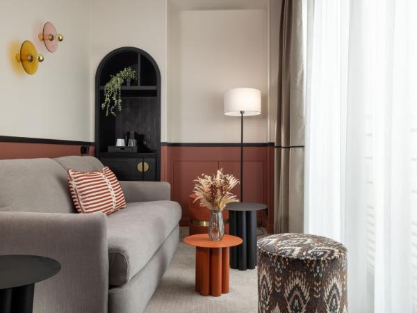 Hotel Grand Coeur Latin : photo 1 de la chambre suite junior