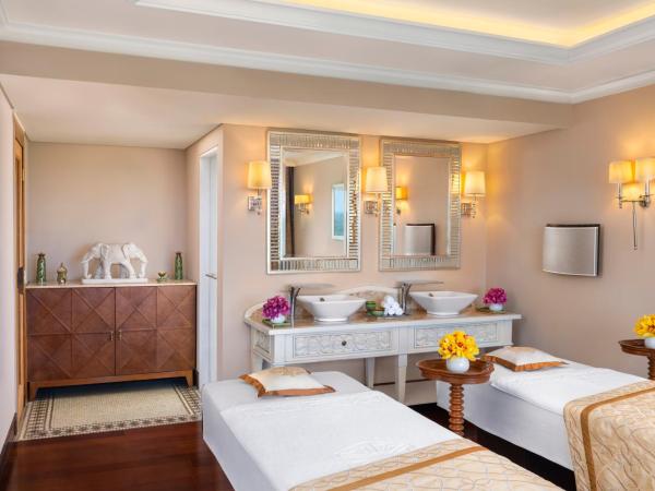 Taj Palace, New Delhi : photo 2 de la chambre tata suite 2 bed king/ twin pool view