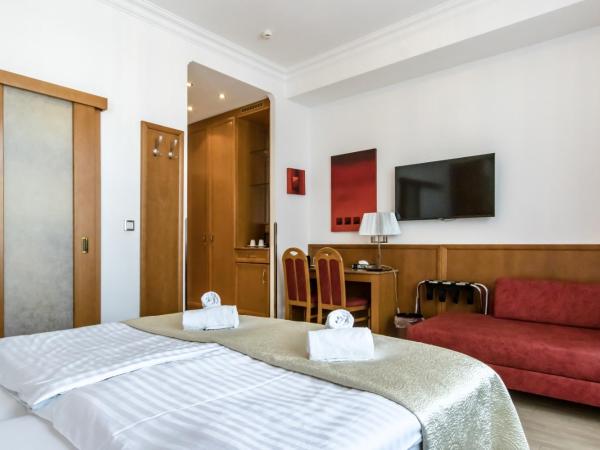 Hotel Corvinus Vienna - Newly Renovated : photo 3 de la chambre chambre triple