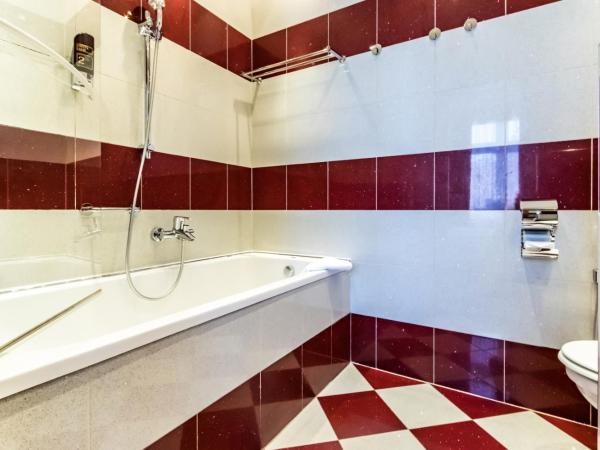 Hotel Corvinus Vienna - Newly Renovated : photo 5 de la chambre chambre triple