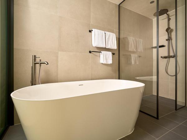 Hotel Ambasador : photo 5 de la chambre premium king room with sea view – corner 