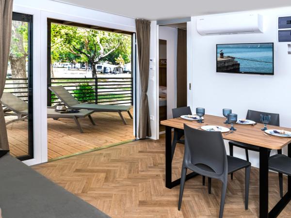 Mobile Homes Camp Galeb : photo 7 de la chambre mobile home adria superior 4+1 (c)