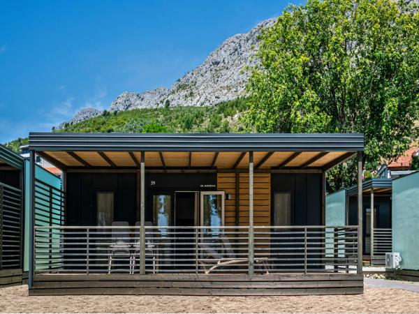 Mobile Homes Camp Galeb : photo 2 de la chambre mobile home adria superior 4+1 (c)