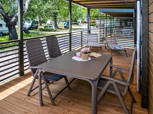 Mobile Homes Camp Galeb : photo 4 de la chambre mobile home adria superior 4+1 (a)
