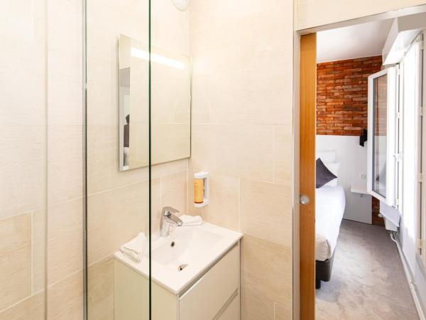 HOTEL DE PARIS MONTPARNASSE : photo 5 de la chambre chambres adjacentes