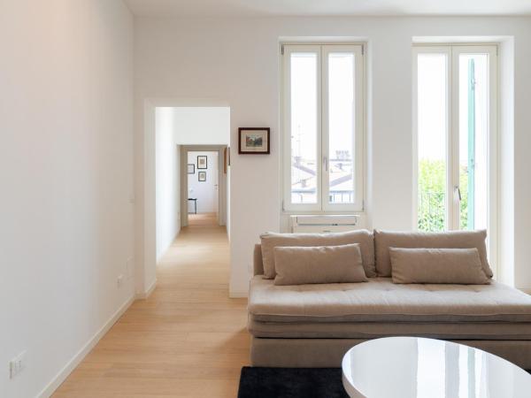 Palazzo delle Guglie - Residenze : photo 6 de la chambre appartement 1 chambre deluxe - vue sur ville