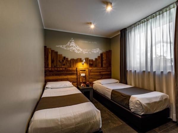 Monte Emilius : photo 3 de la chambre chambre familiale avec terrasse 