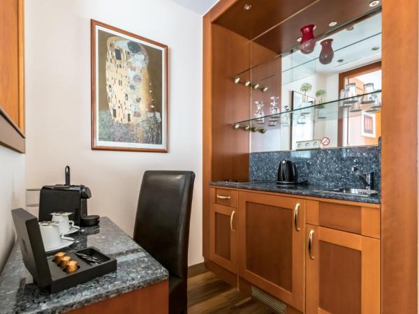 Hotel Corvinus Vienna - Newly Renovated : photo 6 de la chambre suite junior