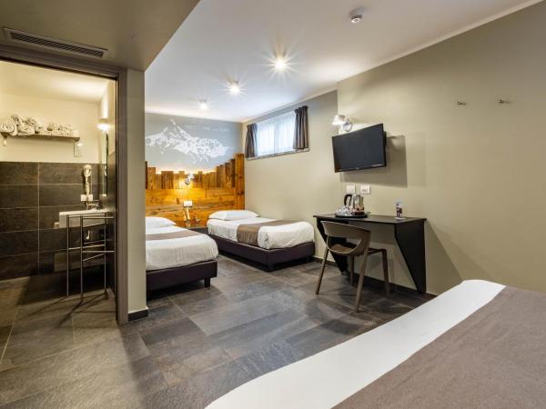 Monte Emilius : photo 6 de la chambre chambre quadruple Économique