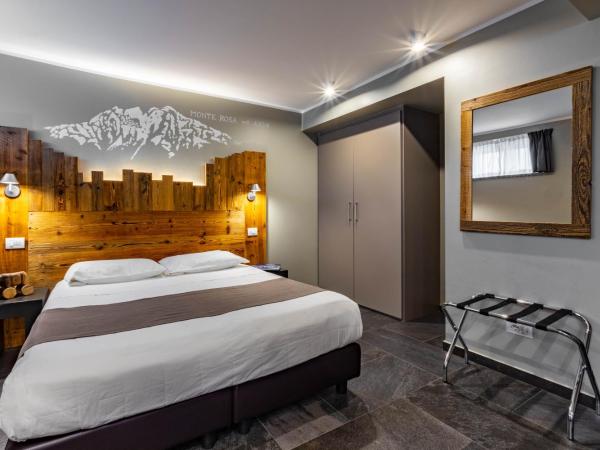 Monte Emilius : photo 4 de la chambre chambre quadruple Économique