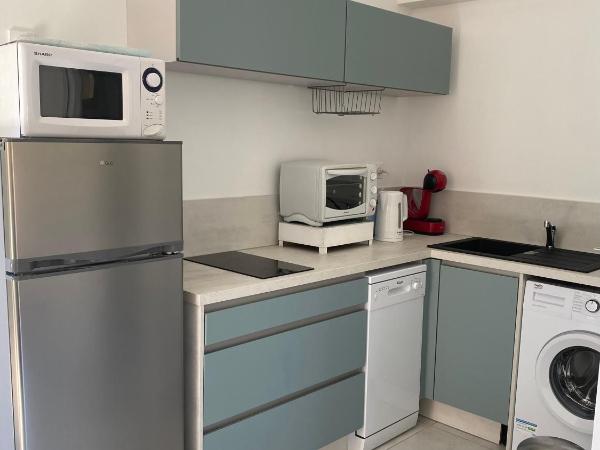 Résidence Marina Di Santa Giulia : photo 4 de la chambre studio