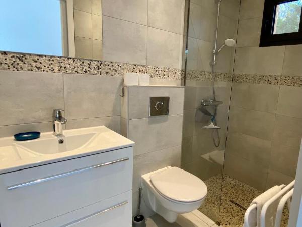 Résidence Marina Di Santa Giulia : photo 2 de la chambre studio