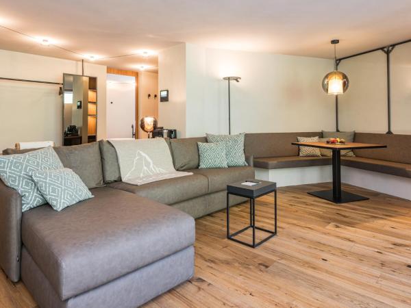 Matterhorn FOCUS Design Hotel : photo 2 de la chambre suite avec sauna