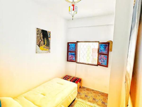Hostel Tanger Medina : photo 4 de la chambre chambre lits jumeaux avec salle de bains commune