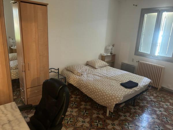 Chambre privée dans Maison d'hotes 10 minutes à pied de la gare et du centre : photo 5 de la chambre chambre double