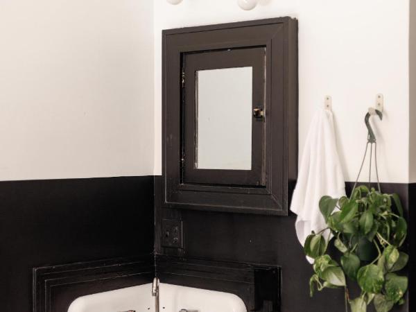 The Clyde Hotel Portland by Kasa : photo 2 de la chambre queen room with shared bathroom - self check-in with virtual front desk