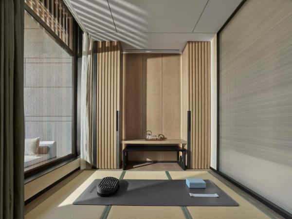 Banyan Tree Yangcheng Lake : photo 3 de la chambre lakefront wellbeing pool suite 
