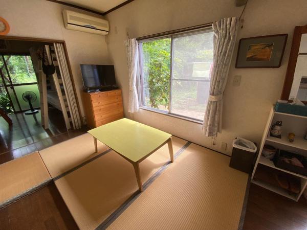 Guesthouse Oomiya base 大宮基地別荘 : photo 1 de la chambre chambre familiale