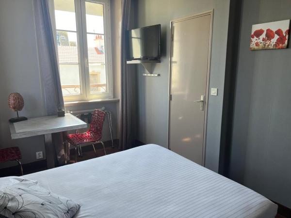 Artimon By Les Ambassadeurs : photo 2 de la chambre chambre triple - vue sur ville