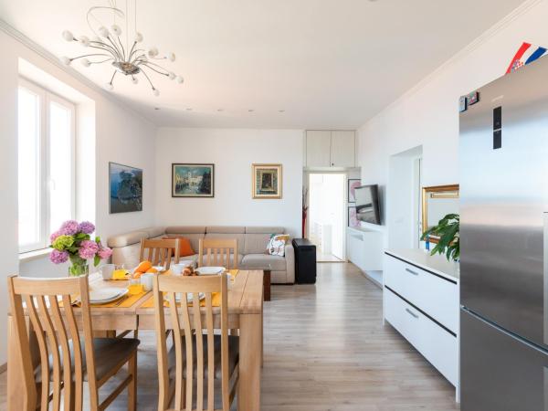 Apartment Astelas : photo 8 de la chambre appartement 3 chambres avec balcon - vue sur mer