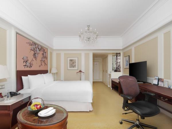 Pudong Shangri-La, Shanghai : photo 3 de la chambre chambre lit king-size de luxe horizon