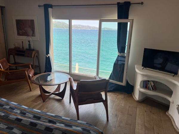 Hôtel Dolce Notte : photo 2 de la chambre villa - vue sur mer