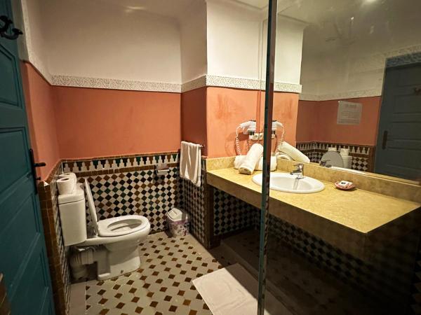 Palais Riad Berbère : photo 7 de la chambre chambre double deluxe (2 adultes + 1 enfant)