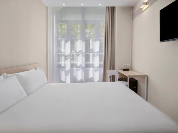 B&B HOTEL Figueira Da Foz : photo 3 de la chambre chambre double standard