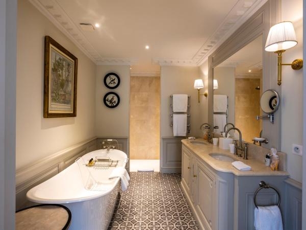 Villa Saint-Ange : photo 3 de la chambre suite