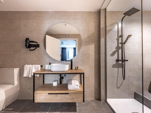 Arenal Suites Bilbao : photo 3 de la chambre chambre double deluxe avec baignoire