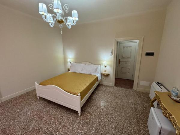 Palazzo Ti-tti Rialto Suites : photo 2 de la chambre chambre triple deluxe