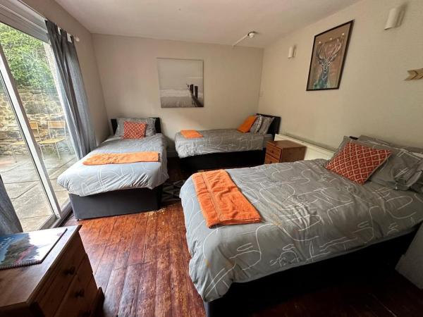 THE KINGSVIEW TOWNHOUSE - Boutique Hostel : photo 3 de la chambre chambre familiale