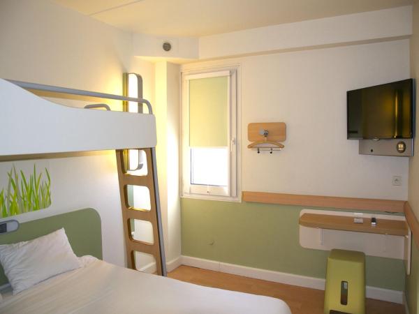 Ibis Budget Toulon Centre : photo 10 de la chambre chambre triple