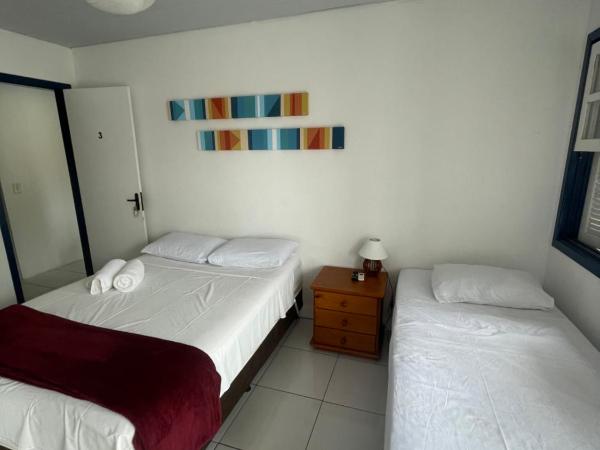 Brothers Suites Centro Búzios : photo 8 de la chambre chambre triple avec balcon