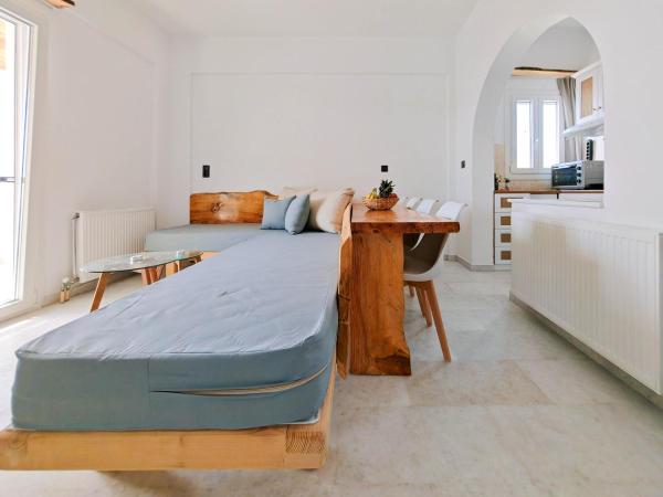 Paraga Suites : photo 2 de la chambre chambre quadruple avec balcon 