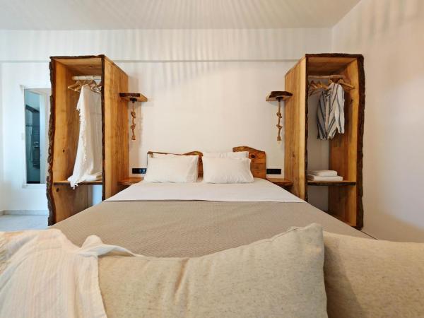 Paraga Suites : photo 3 de la chambre chambre triple avec balcon