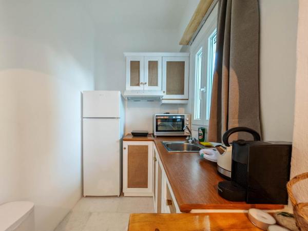 Paraga Suites : photo 8 de la chambre chambre triple avec balcon