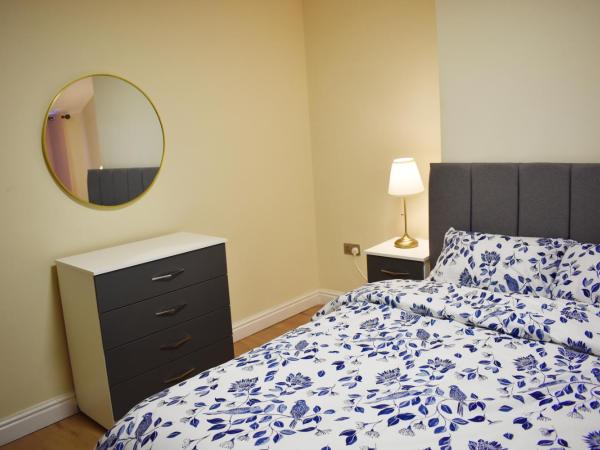 Birmingham City Centre Bedroom, Parking, WiFi, Kitchen, Living room : photo 1 de la chambre chambre double deluxe