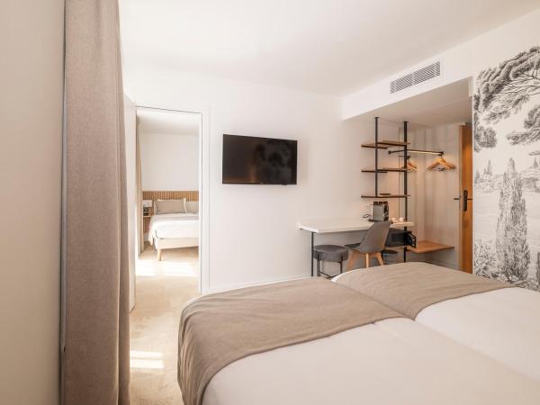 Hôtel Le Relais des Brasseurs - Aubagne : photo 10 de la chambre chambre familiale