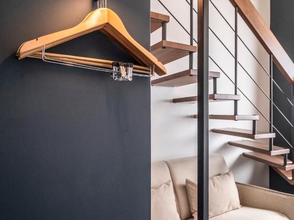 Hôtel Le Relais des Brasseurs - Aubagne : photo 5 de la chambre chambre triple