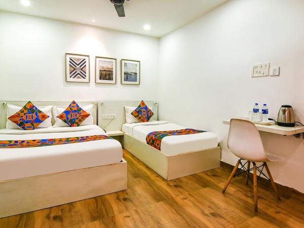 FabHotel Globe Express : photo 1 de la chambre chambre familiale