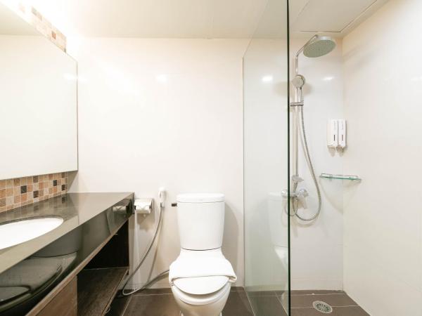 The One Bay Breeze : photo 5 de la chambre chambre double ou lits jumeaux supérieure