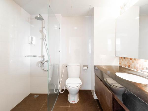 The One Bay Breeze : photo 6 de la chambre chambre double ou lits jumeaux supérieure