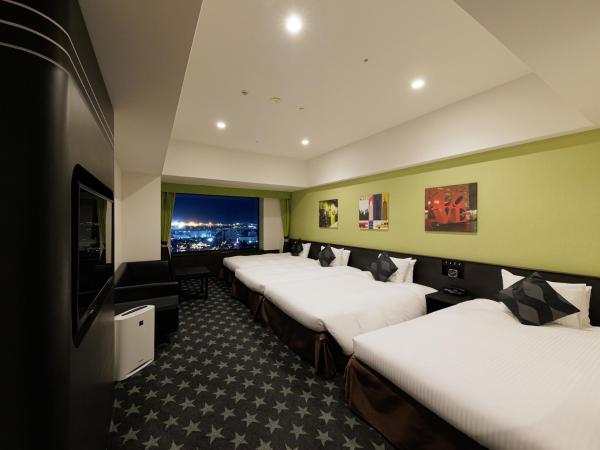 The Park Front Hotel at Universal Studios Japan : photo 2 de la chambre premium superior park view family quadruple room
