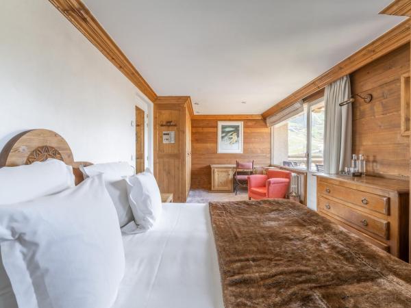 Hôtel Les Peupliers : photo 1 de la chambre chambre supérieure - vue sur montagne