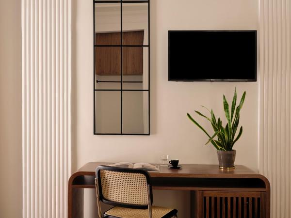Astikon House : photo 4 de la chambre suite avec balcon