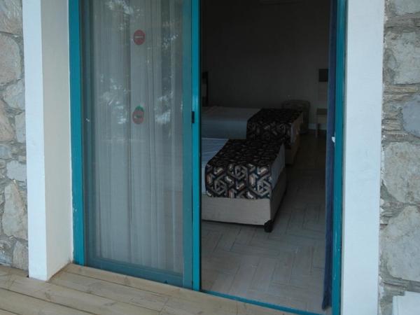 Club Bellamare Beach : photo 8 de la chambre chambre double ou lits jumeaux deluxe - vue sur mer